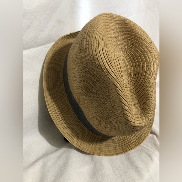 Kids hat - Picture 3 of 3